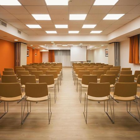 B&B Hotel Bari Rondo Екстер'єр фото