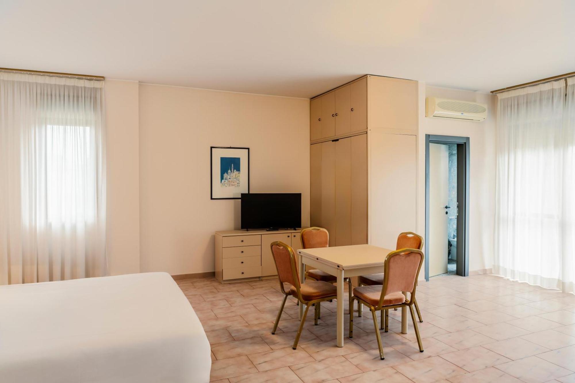 B&B Hotel Bari Rondo Екстер'єр фото