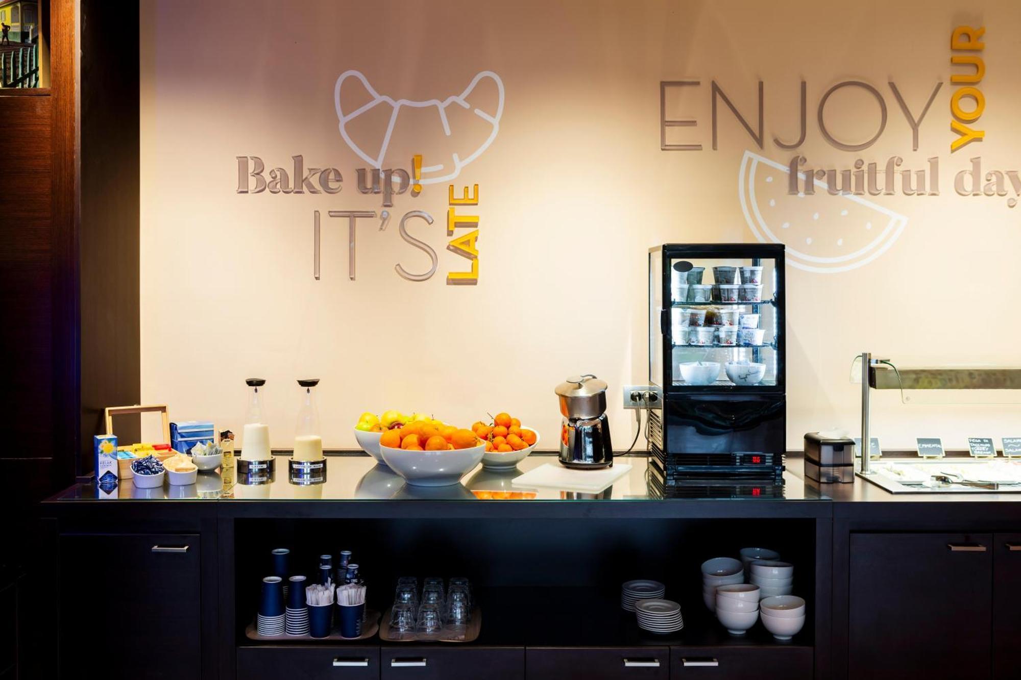B&B Hotel Bari Rondo Екстер'єр фото